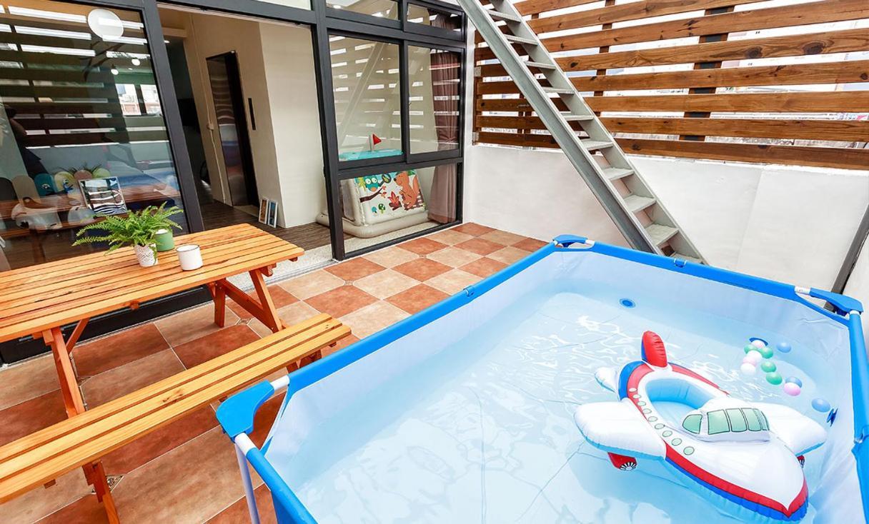 23 Here B&B Kota Hualien Bagian luar foto