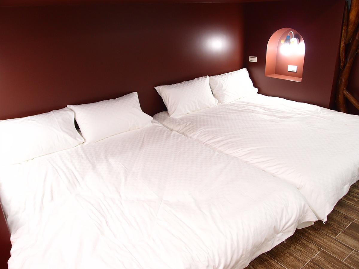 23 Here B&B Kota Hualien Bagian luar foto