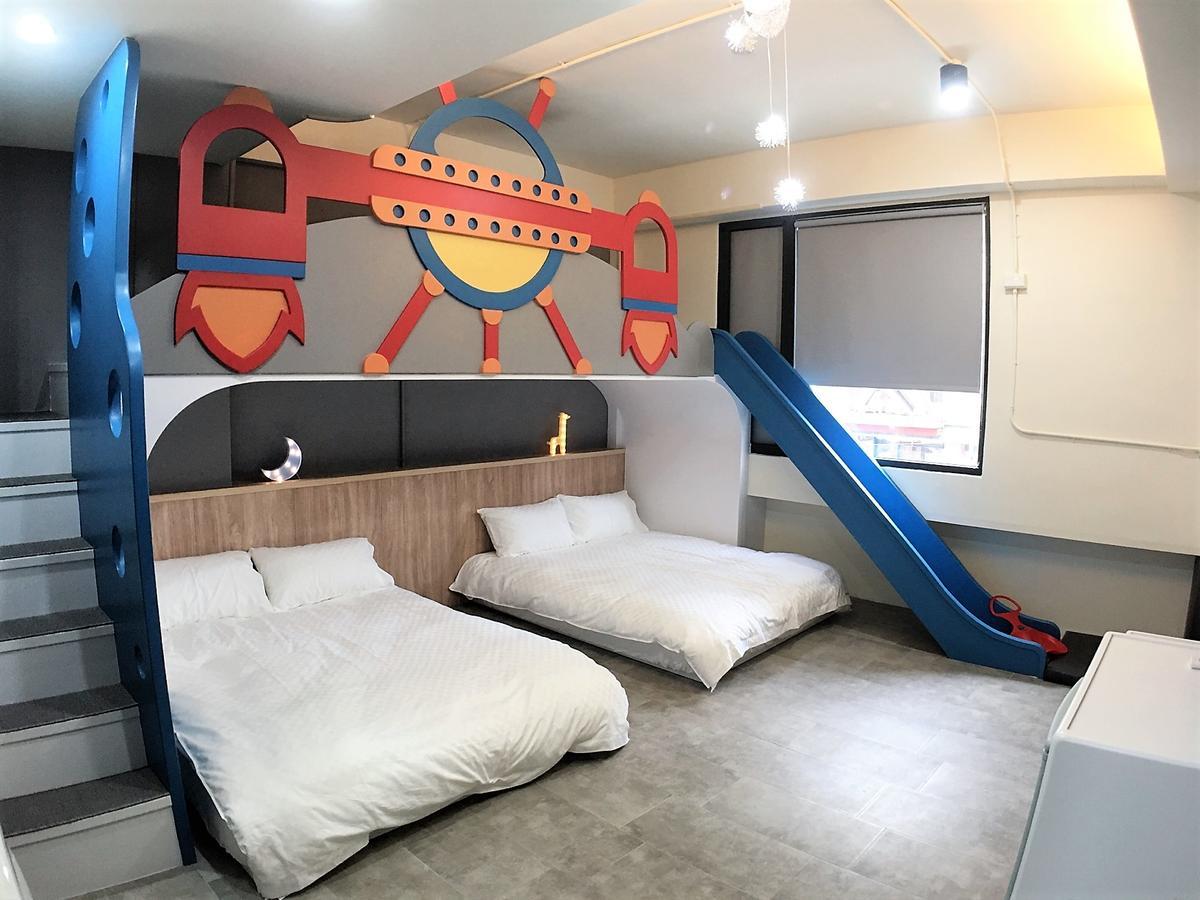 23 Here B&B Kota Hualien Bagian luar foto
